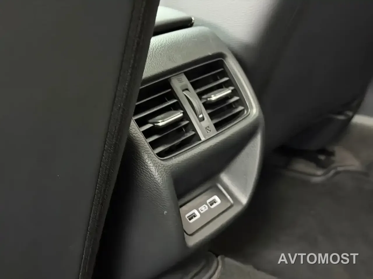 Honda Integra 2023 HATCHBACK 2.0L e:HEV Sharp Luxury Edition — фото 26