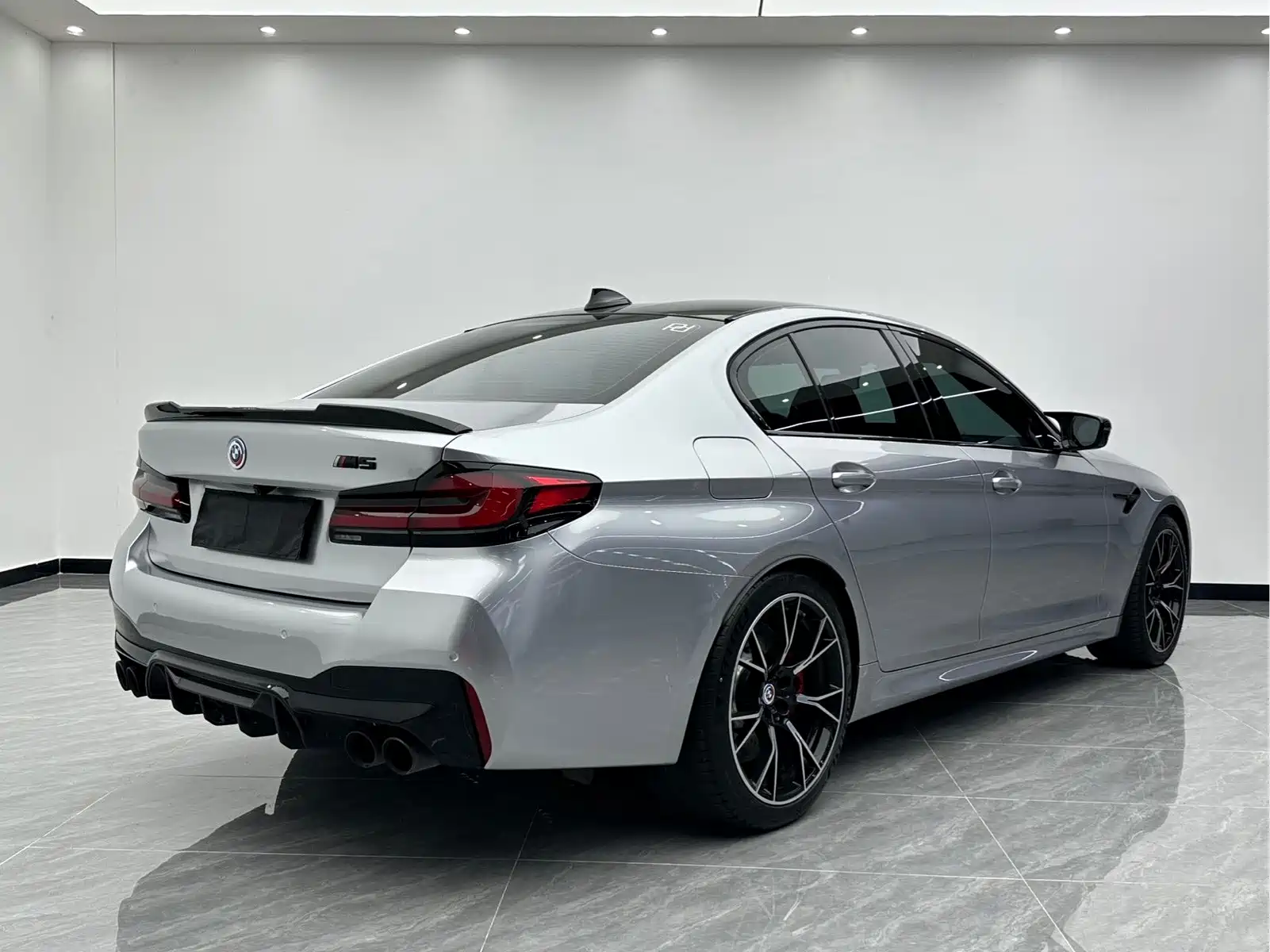 BMW M5 2021 M5 — фото 13