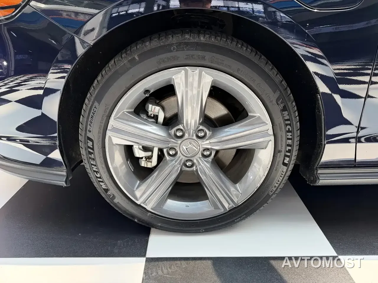 Honda Accord New Energy 2023 2.0L e:PHEV Luxury Edition — фото 4