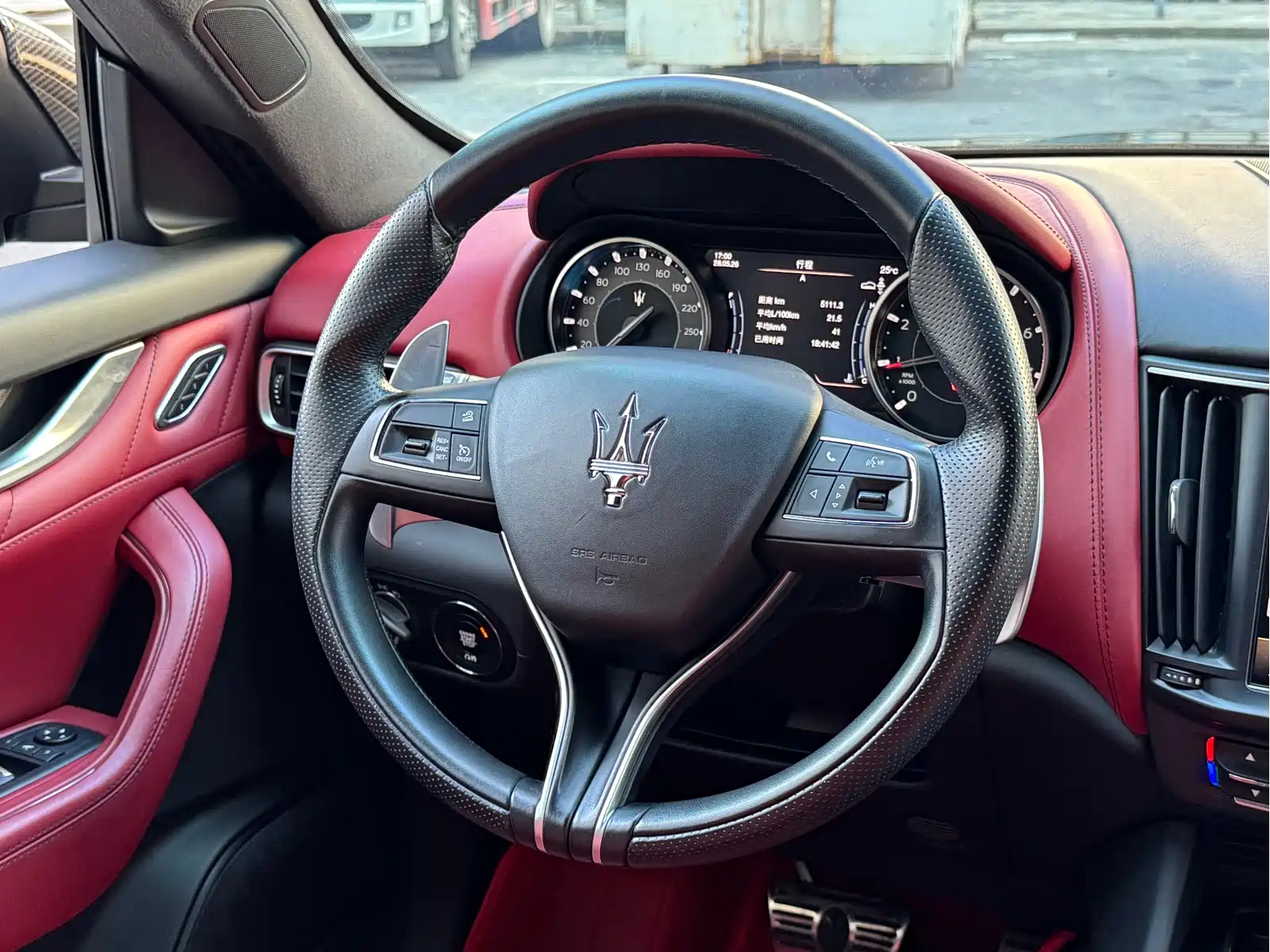 Maserati Levante 2022 3.0T Modena — фото 13