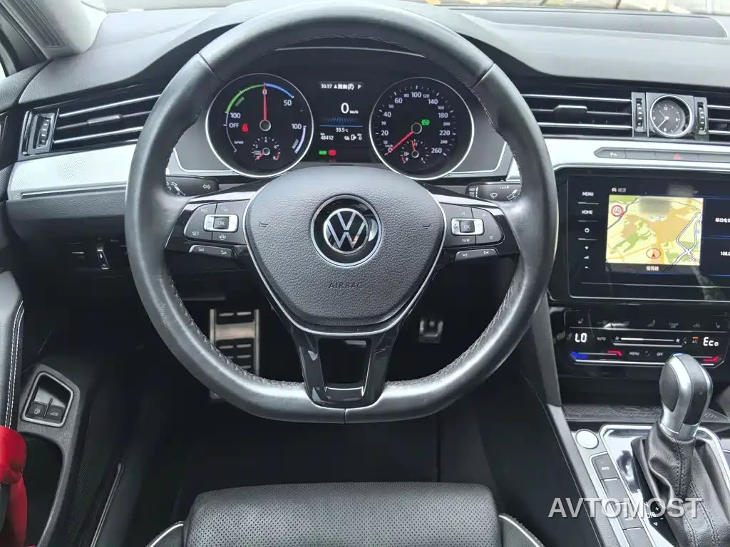 Volkswagen Magotan GTE Plug-in Hybrid 2020 GTE Luxury — фото 3