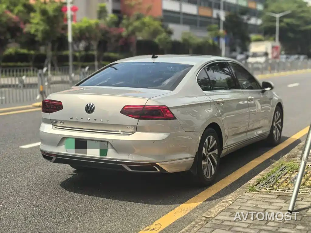 Volkswagen Magotan GTE Plug-in Hybrid 2020 GTE Luxury — фото 24