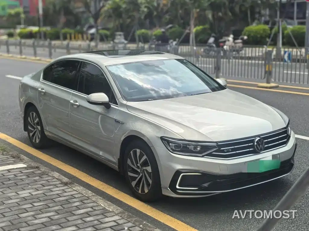 Volkswagen Magotan GTE Plug-in Hybrid 2020 GTE Luxury — фото 25