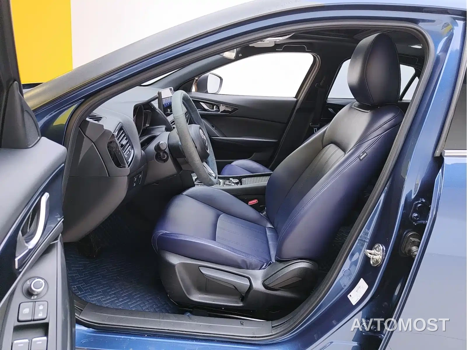 Mazda CX-4 2021 2.0L Auto FWD Skyactiv Vitality Edition — фото 3