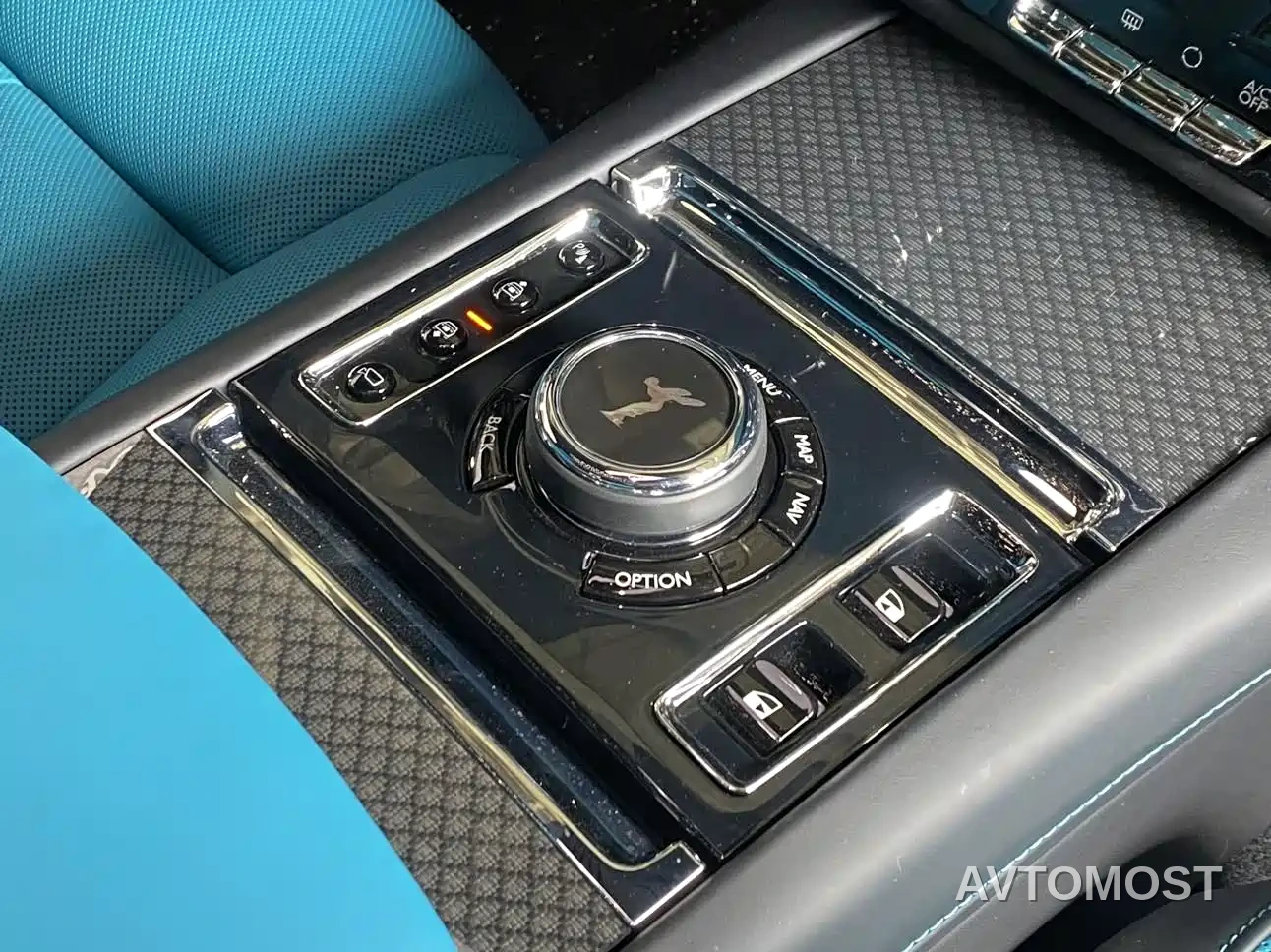 Rolls-Royce Ghost 2024 6.7T Black Badge — фото 16