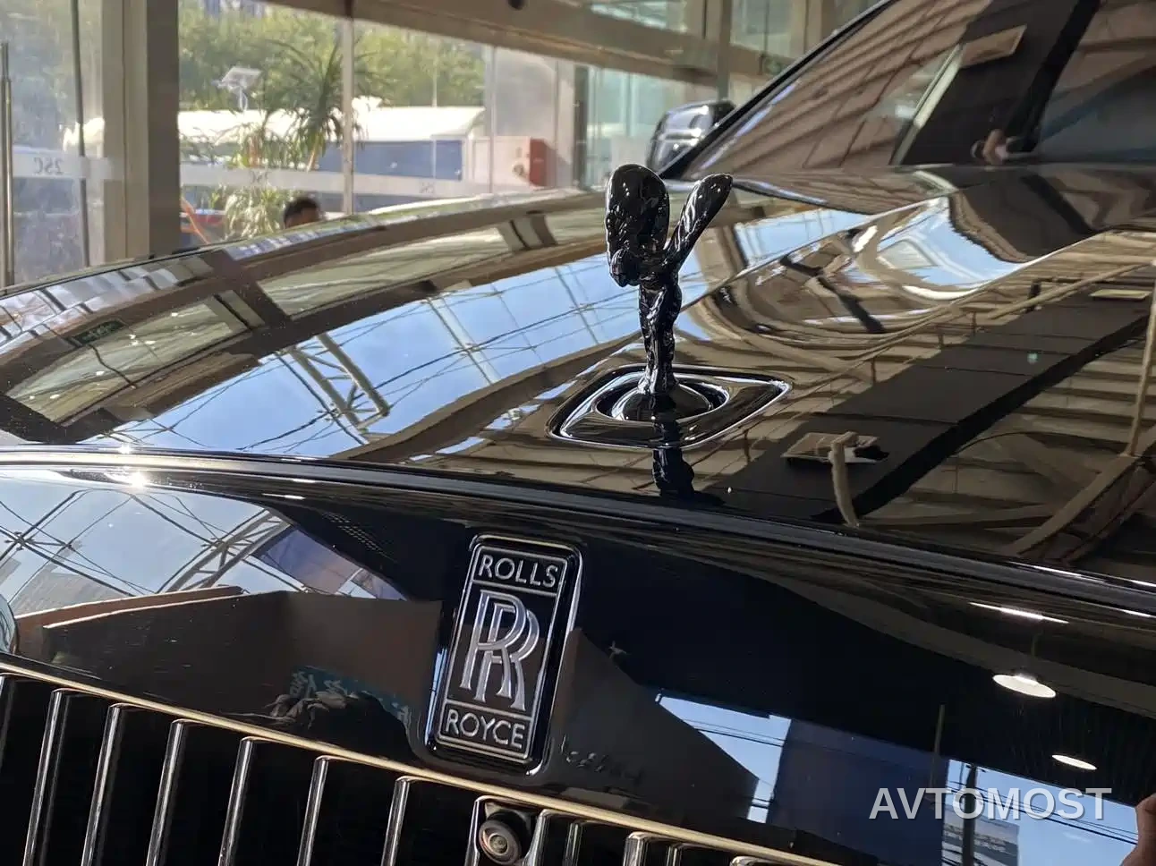 Rolls-Royce Ghost 2024 6.7T Black Badge — фото 20