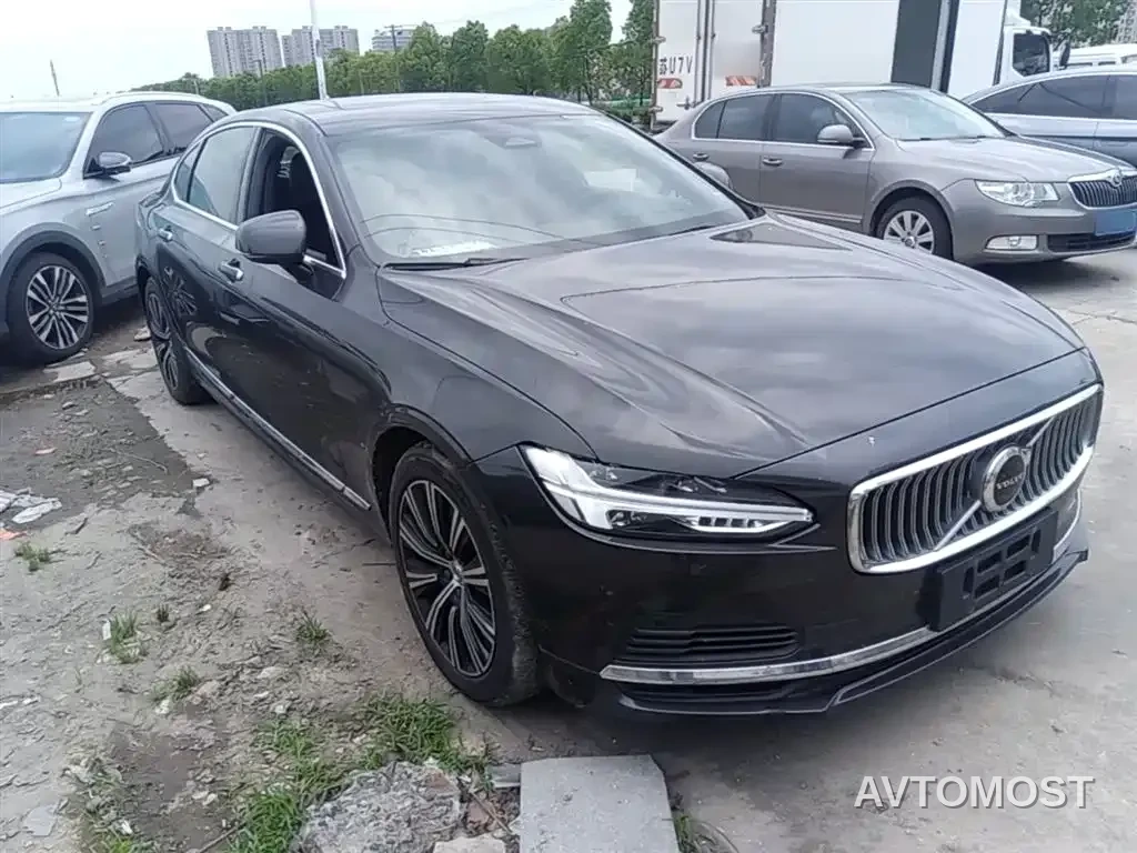 Volvo S90 Plug-in Hybrid 2022 T8 Recharge Plug-in Hybrid Momentum Luxury Edition — фото 4