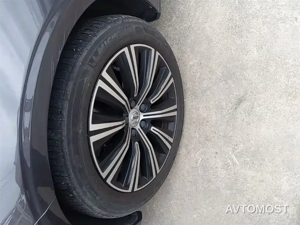 Volvo S90 Plug-in Hybrid 2022 T8 Recharge Plug-in Hybrid Momentum Luxury Edition — фото 17