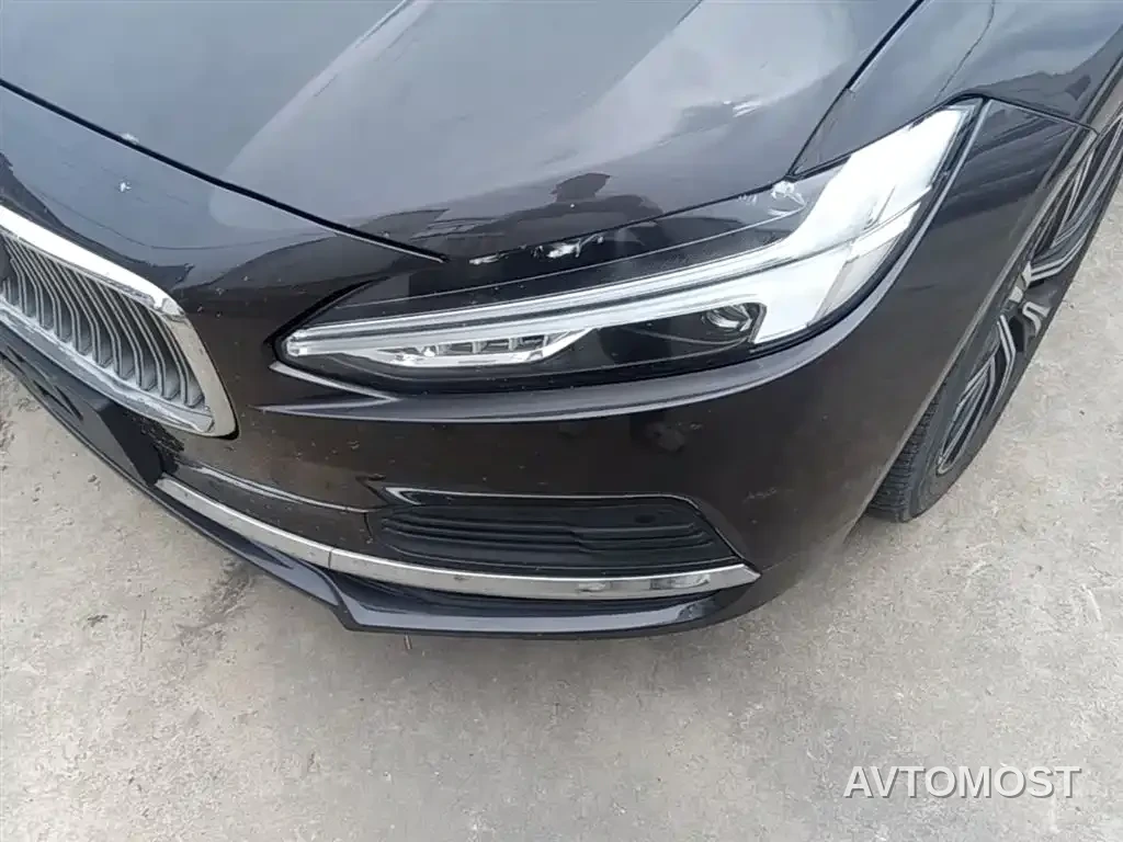 Volvo S90 Plug-in Hybrid 2022 T8 Recharge Plug-in Hybrid Momentum Luxury Edition — фото 18
