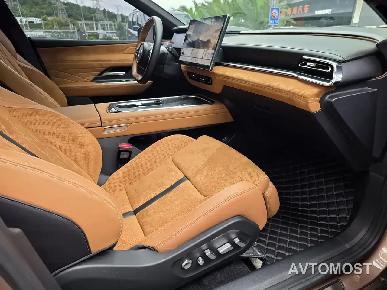 Mazda EZ-6 2024 Extended Range 200 Premium Edition — фото 30