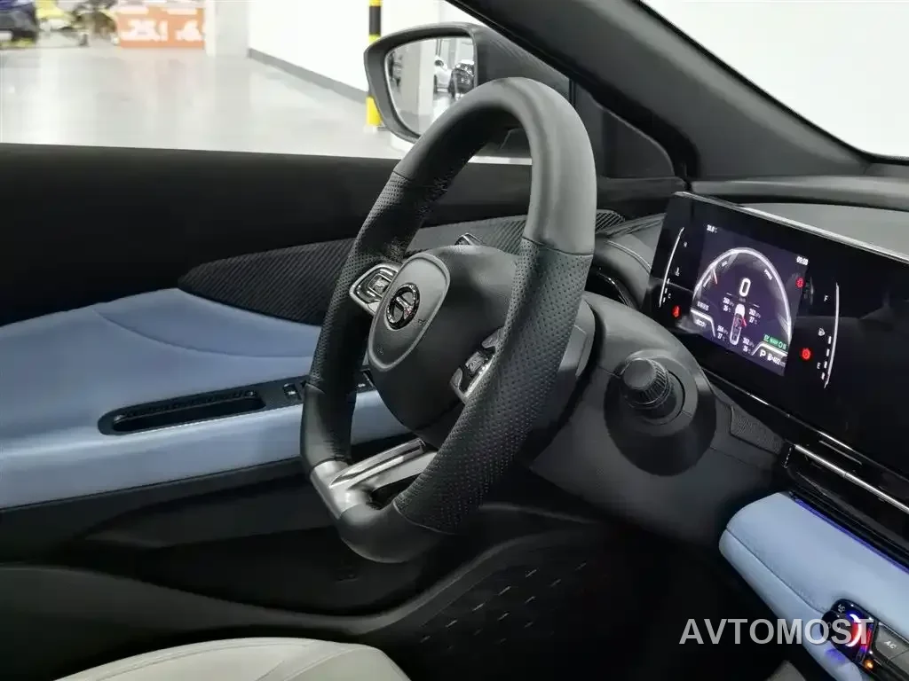 GAC Trumpchi Emkoo 2023 Shadow Leopard H High-Efficiency Hybrid — фото 20