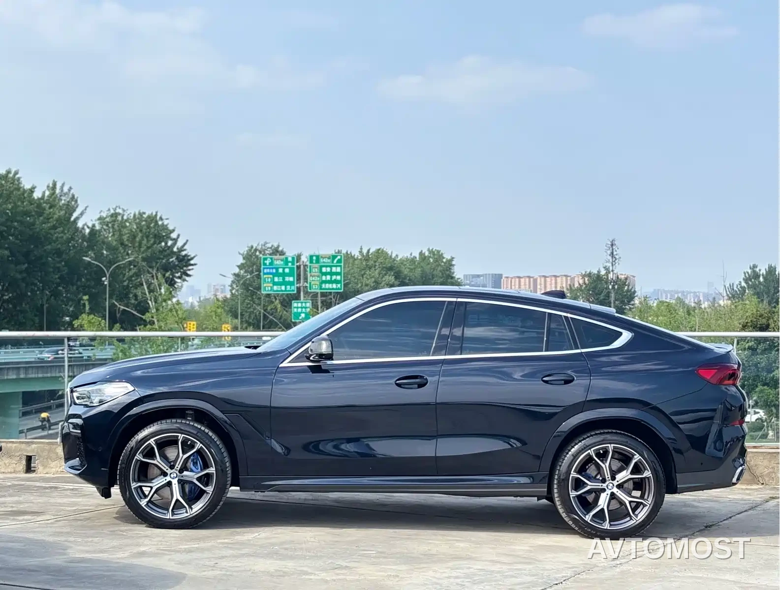 BMW X6 2022 xDrive40i Premium M Sport Package — фото 3