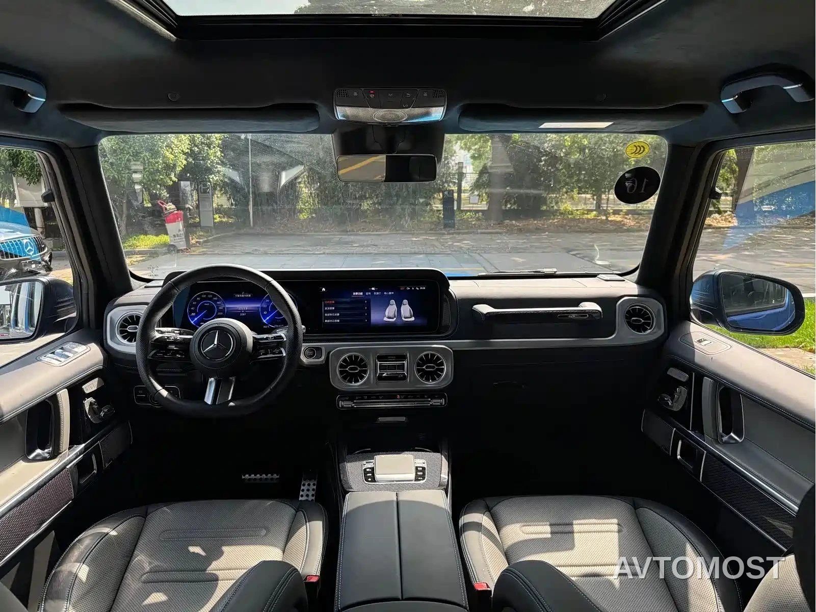 Mercedes-Benz G-Class New Energy 2025 G580 Launch Special Edition — фото 13