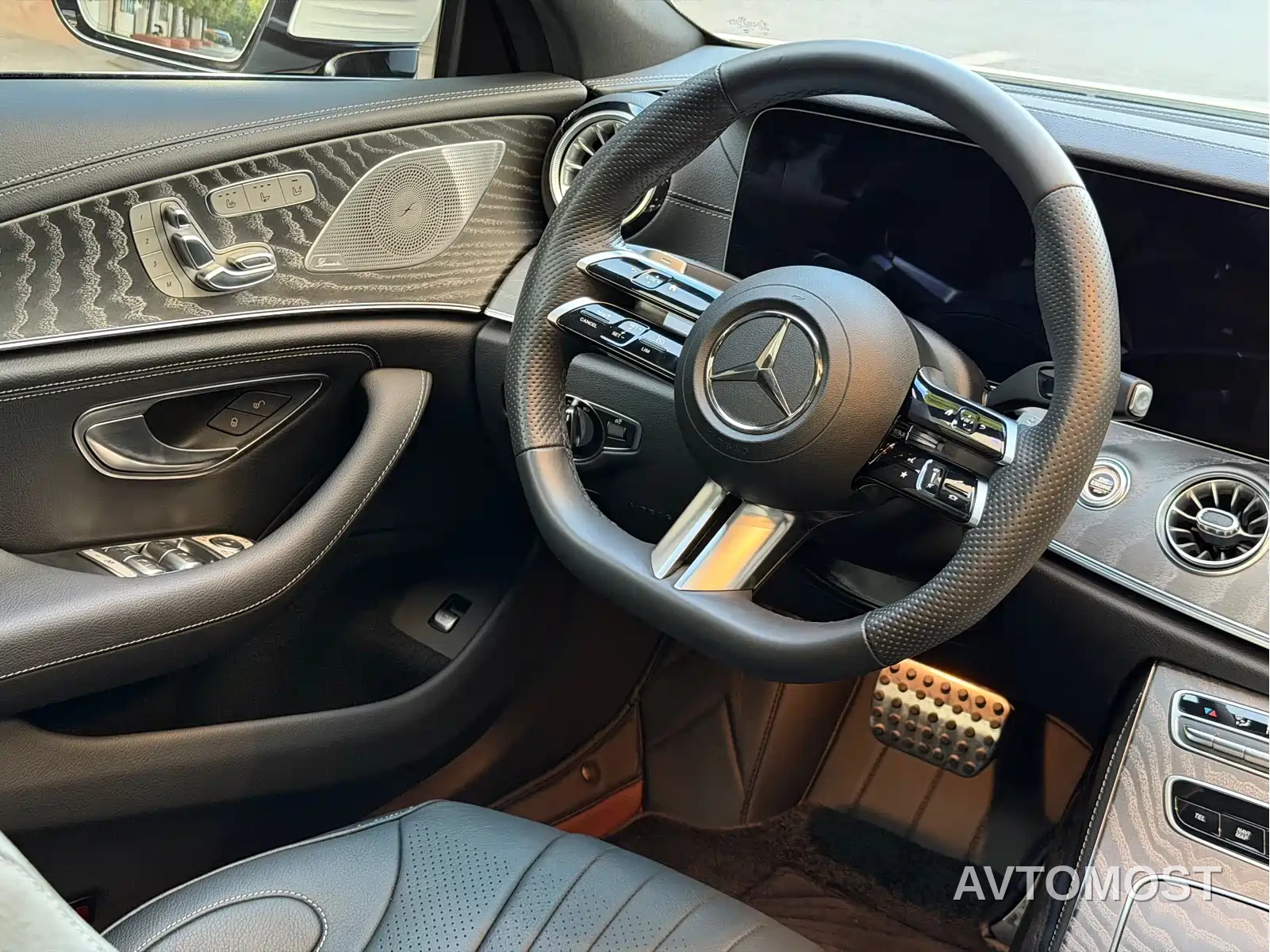 Mercedes-Benz CLS 2023 Facelift CLS 300 Luxury — фото 11