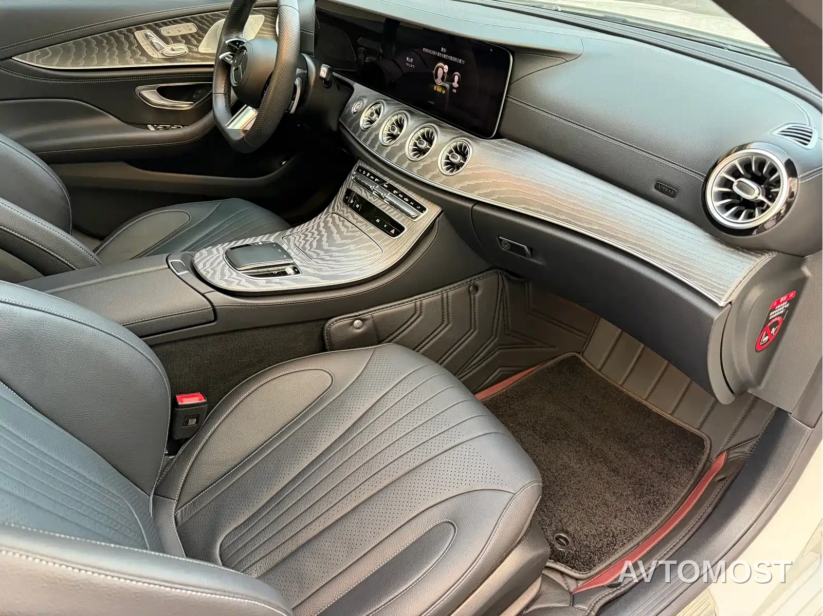 Mercedes-Benz CLS 2023 Facelift CLS 300 Luxury — фото 13