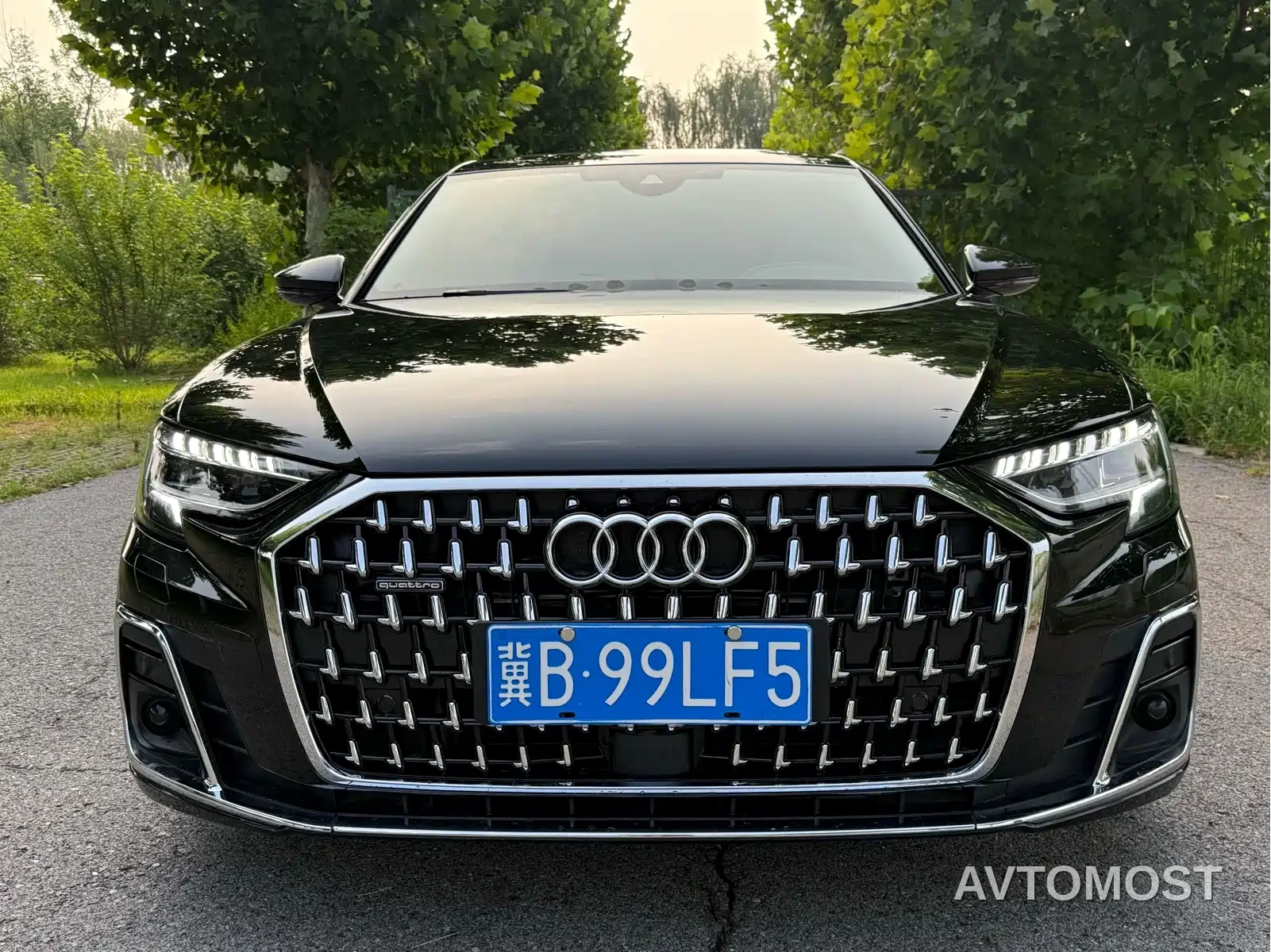 Audi A8 2024 Model A8L 45 TFSI quattro Luxury — фото 2