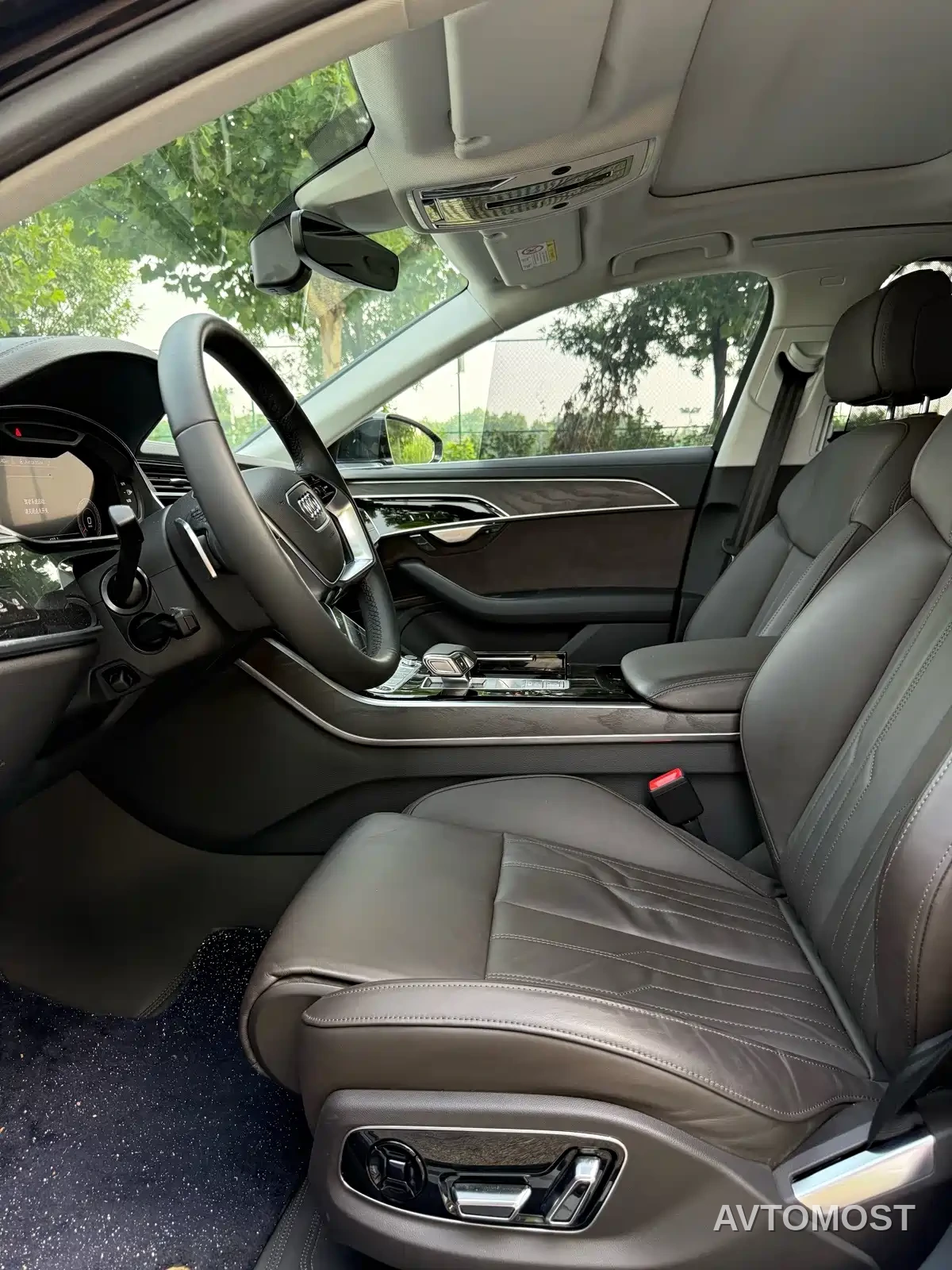 Audi A8 2024 Model A8L 45 TFSI quattro Luxury — фото 8