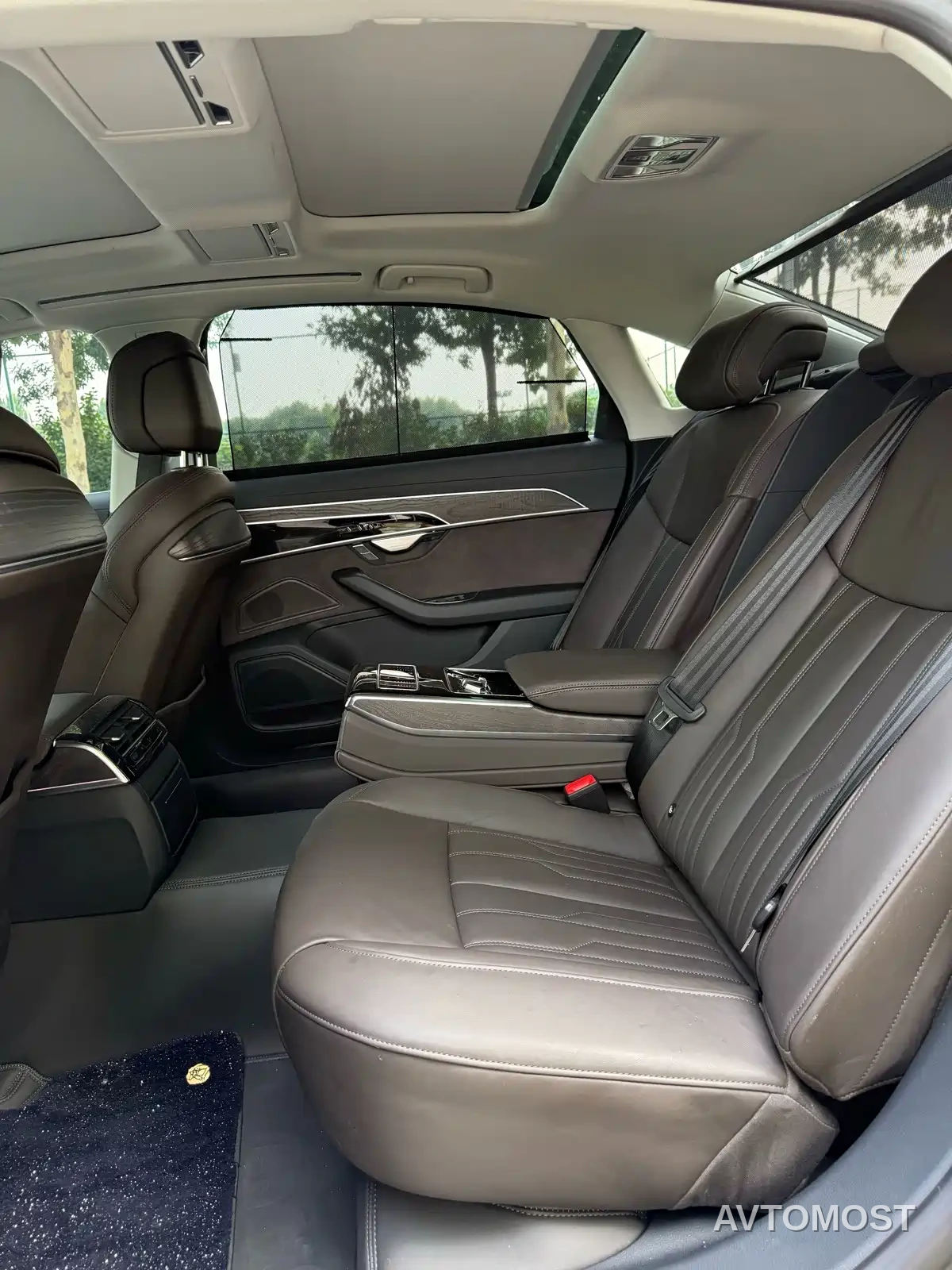 Audi A8 2024 Model A8L 45 TFSI quattro Luxury — фото 12