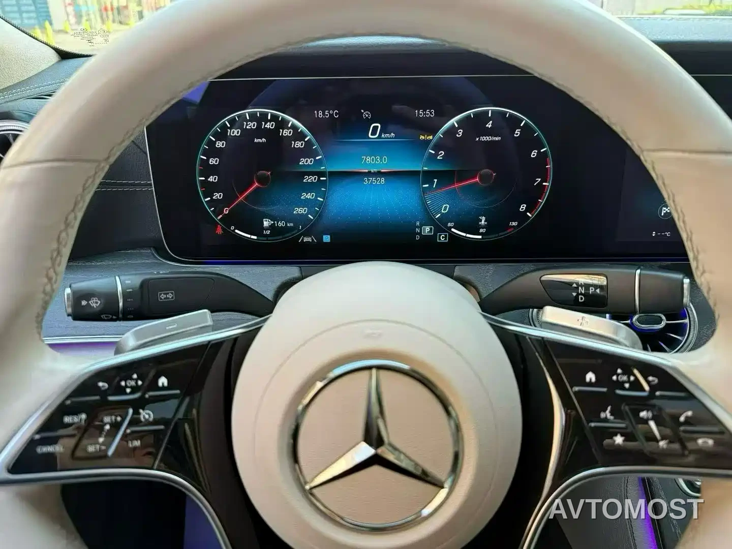 Mercedes-Benz CLS 2023 Model CLS 300 Luxury Version — фото 8