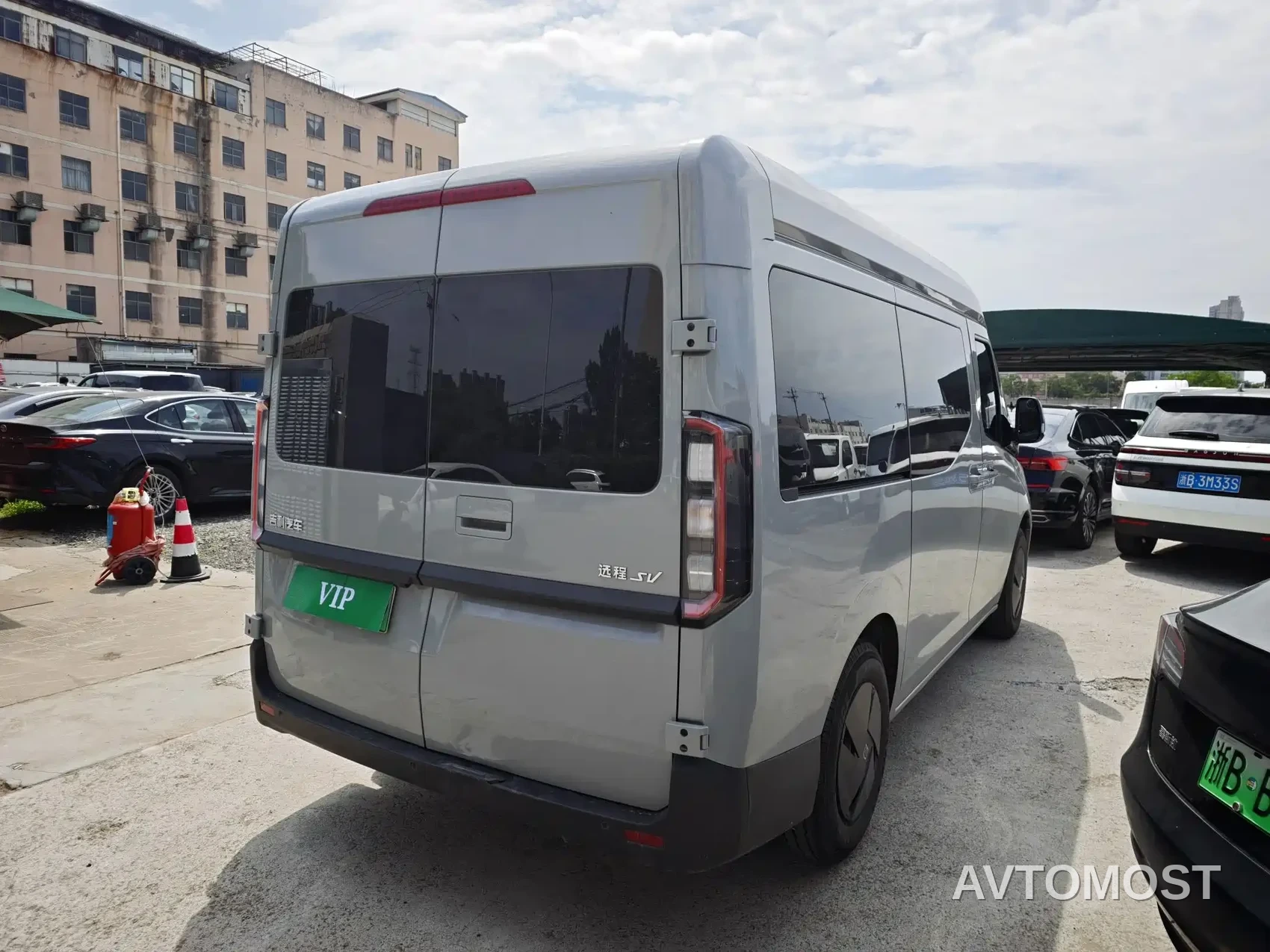 Yuan Cheng Farizon Super VAN 2025 Smart Wealth Edition Short Wheelbase Medium Roof 68kWh Smart Core — фото 12