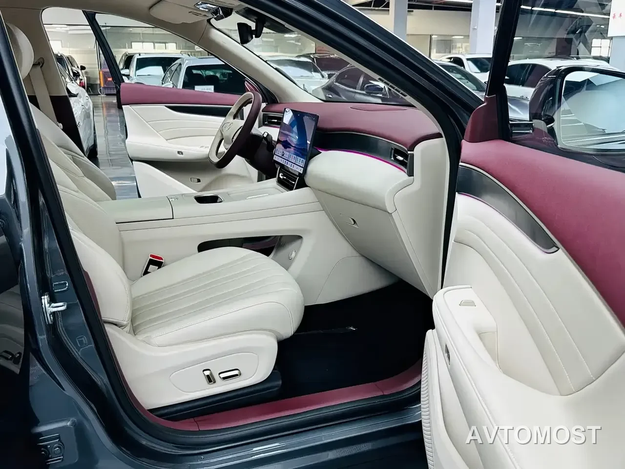 Dongfeng Aeolus L8 2025 Plug-in Hybrid — фото 14