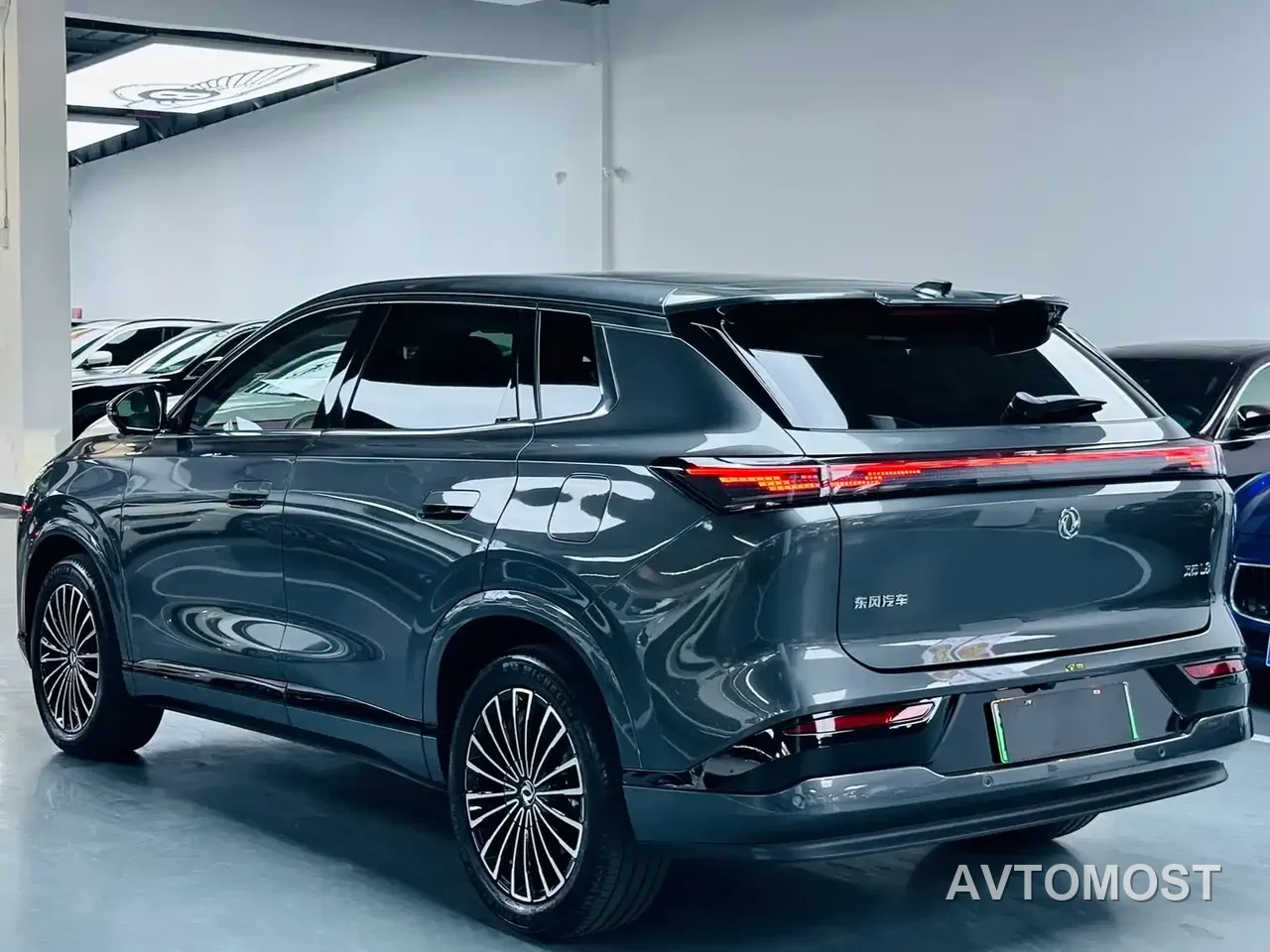 Dongfeng Aeolus L8 2025 Plug-in Hybrid — фото 2