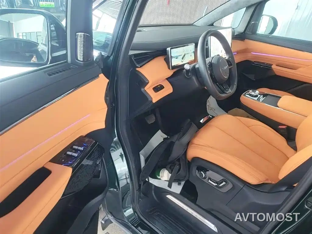 Geely Galaxy Yizhen L380 2025 Model 805km Flagship Edition AWD — фото 9
