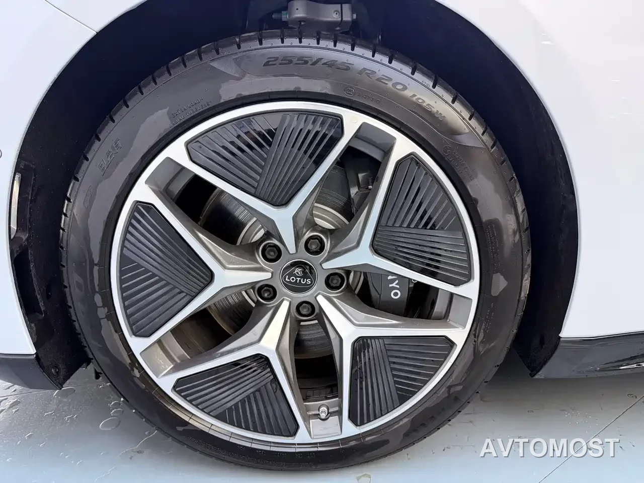 Lotus Cars EMEYA Blossom 2025 600 Wagon — фото 19