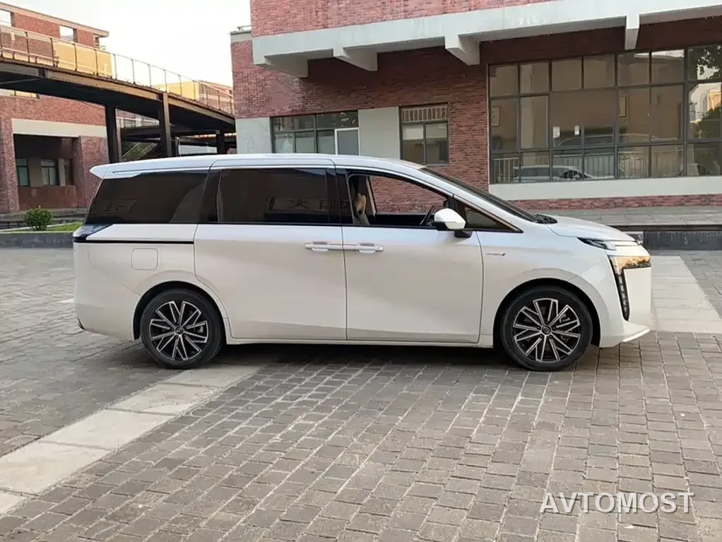 GAC Trumpchi E8 NEV 2024 150km PRO — фото 9