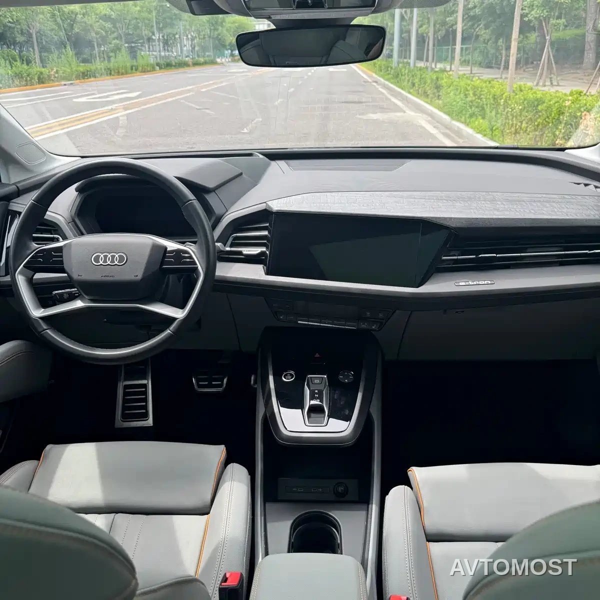 Audi Q5 e-tron 2022 40 e-tron Starlight Edition Brocade Package — фото 17