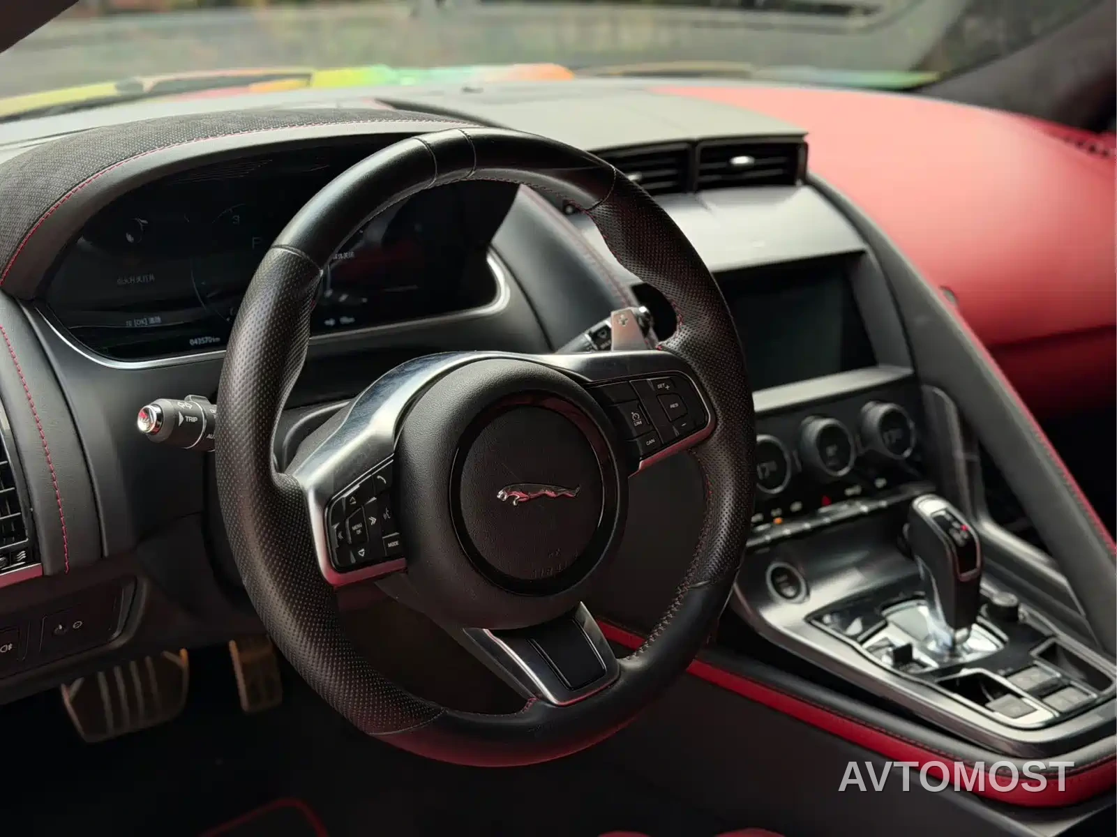 Jaguar F-TYPE 2022 P300 Hardtop R-DYNAMIC BLACK — фото 8
