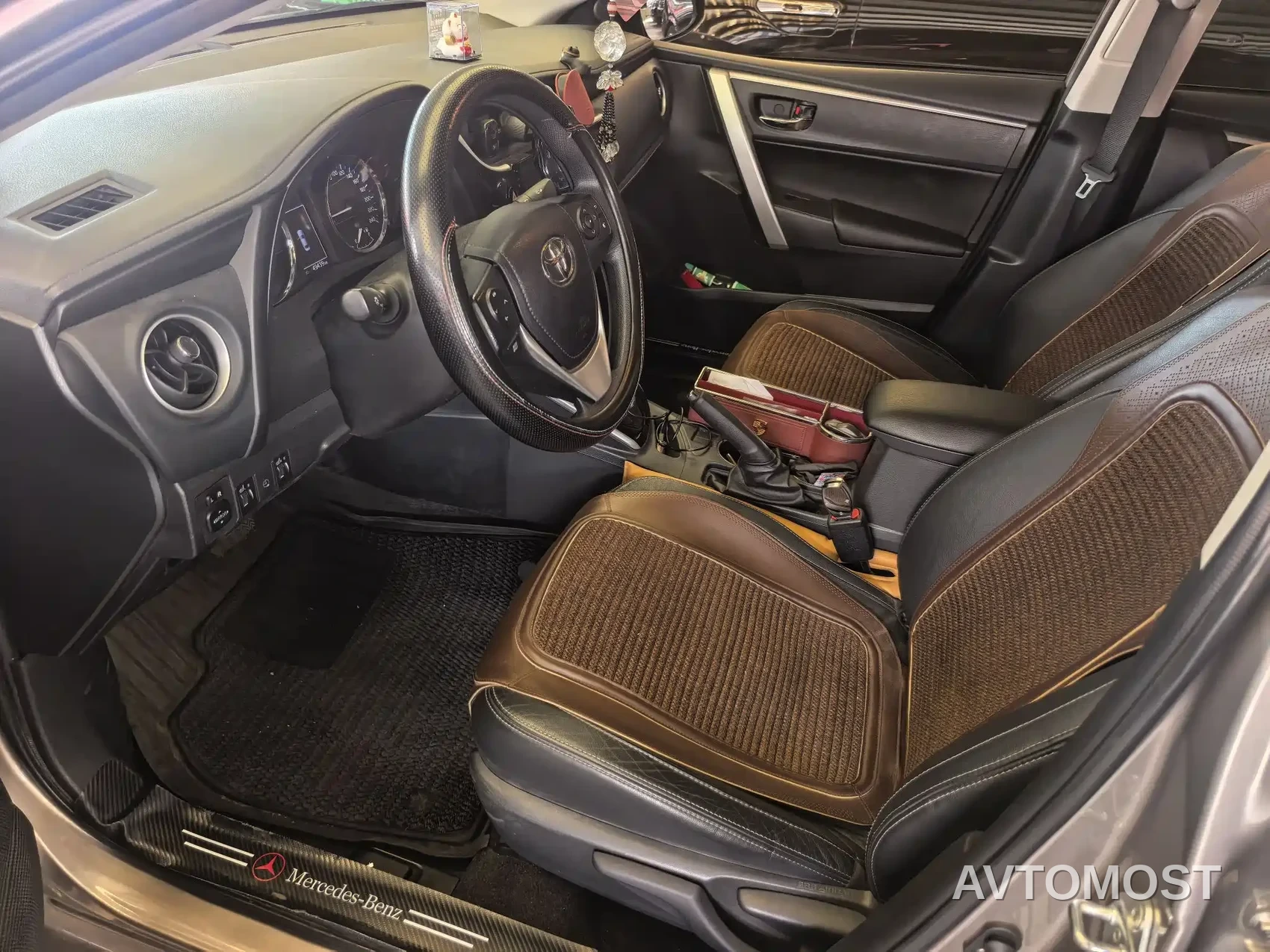Toyota Corolla Twin Engine E+ 2020 1.8L E-CVT Comfort Edition — фото 10