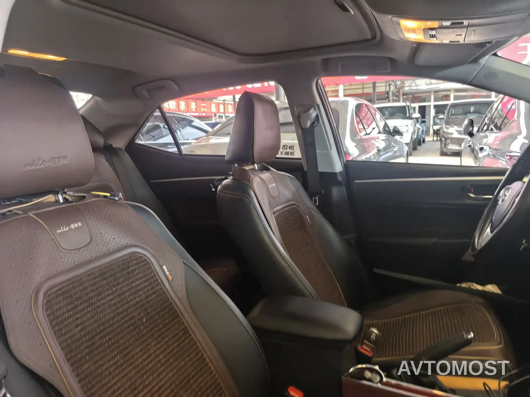 Toyota Corolla Twin Engine E+ 2020 1.8L E-CVT Comfort Edition — фото 12