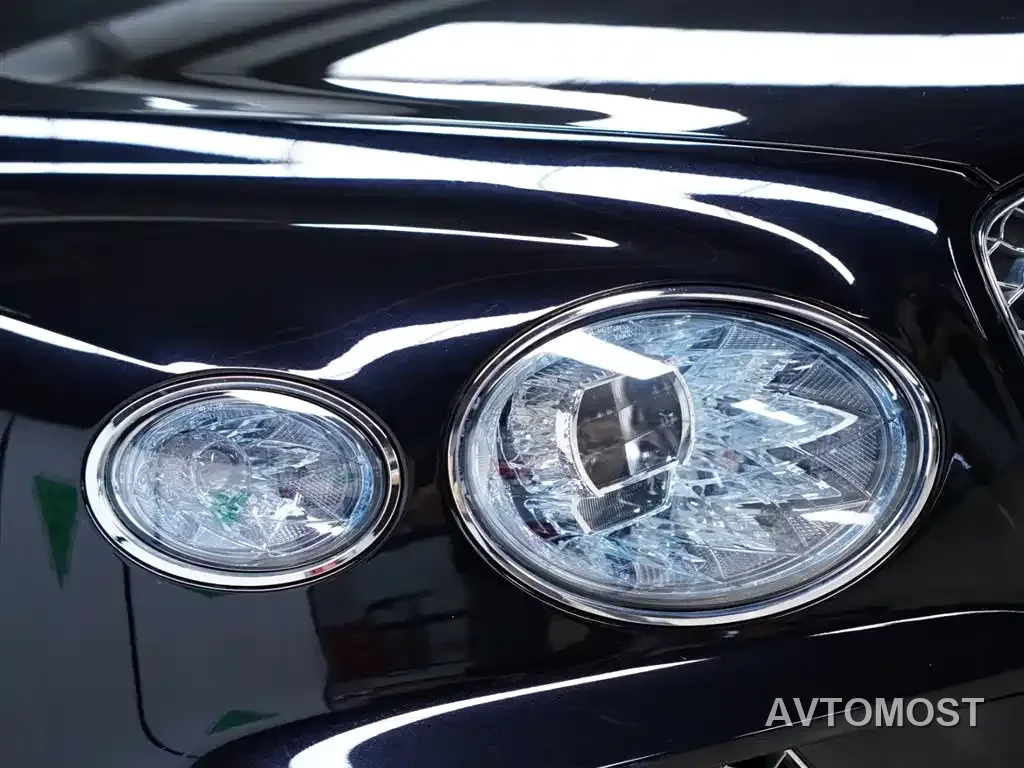 Bentley Bentayga Hybrid 2021 3.0T PHEV — фото 11