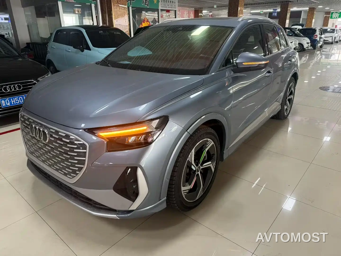 Audi Q4 e-tron 2022 40 e-tron Creation Edition — фото 2