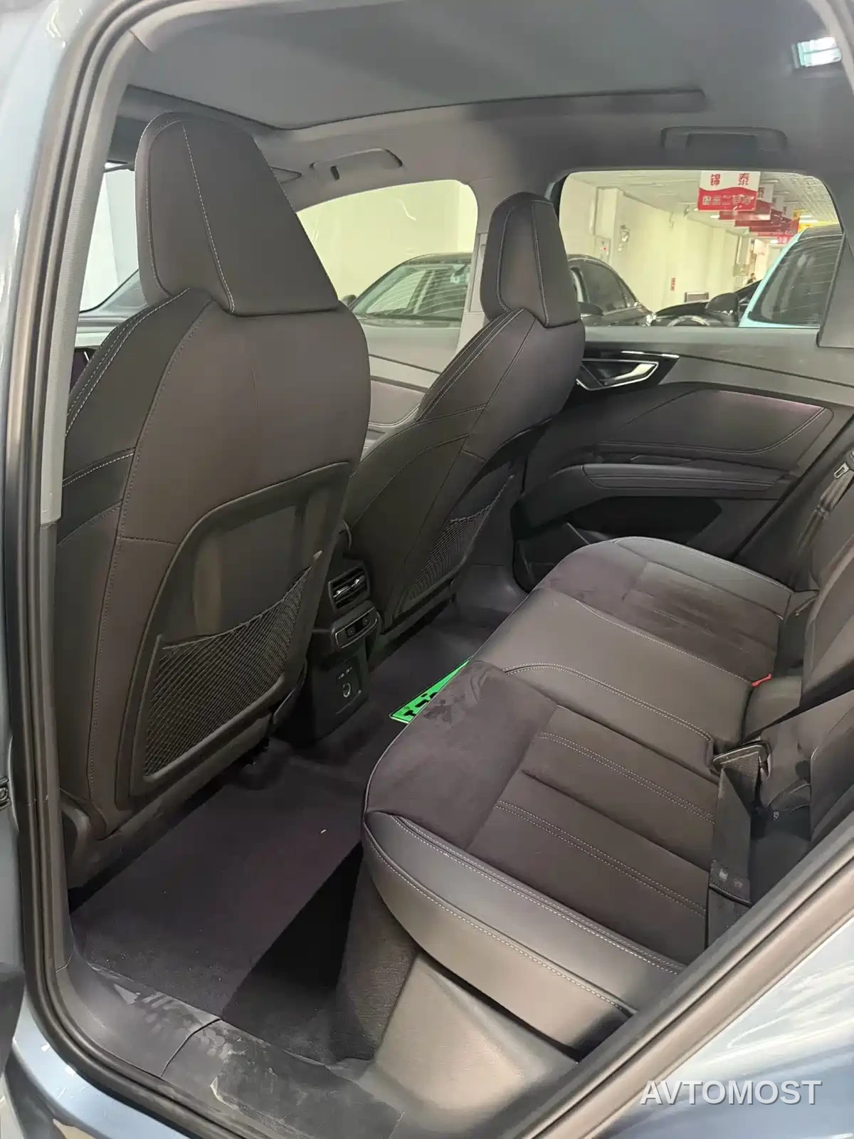 Audi Q4 e-tron 2022 40 e-tron Creation Edition — фото 5