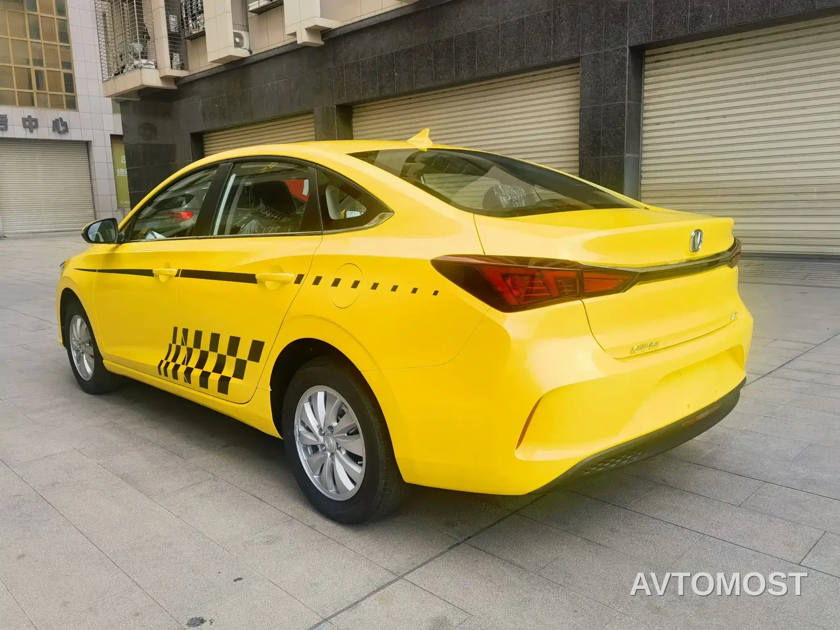 Changan Eado New Energy 2022 EV460 Smart Refresh Ride-Hailing Edition (LFP) — фото 7