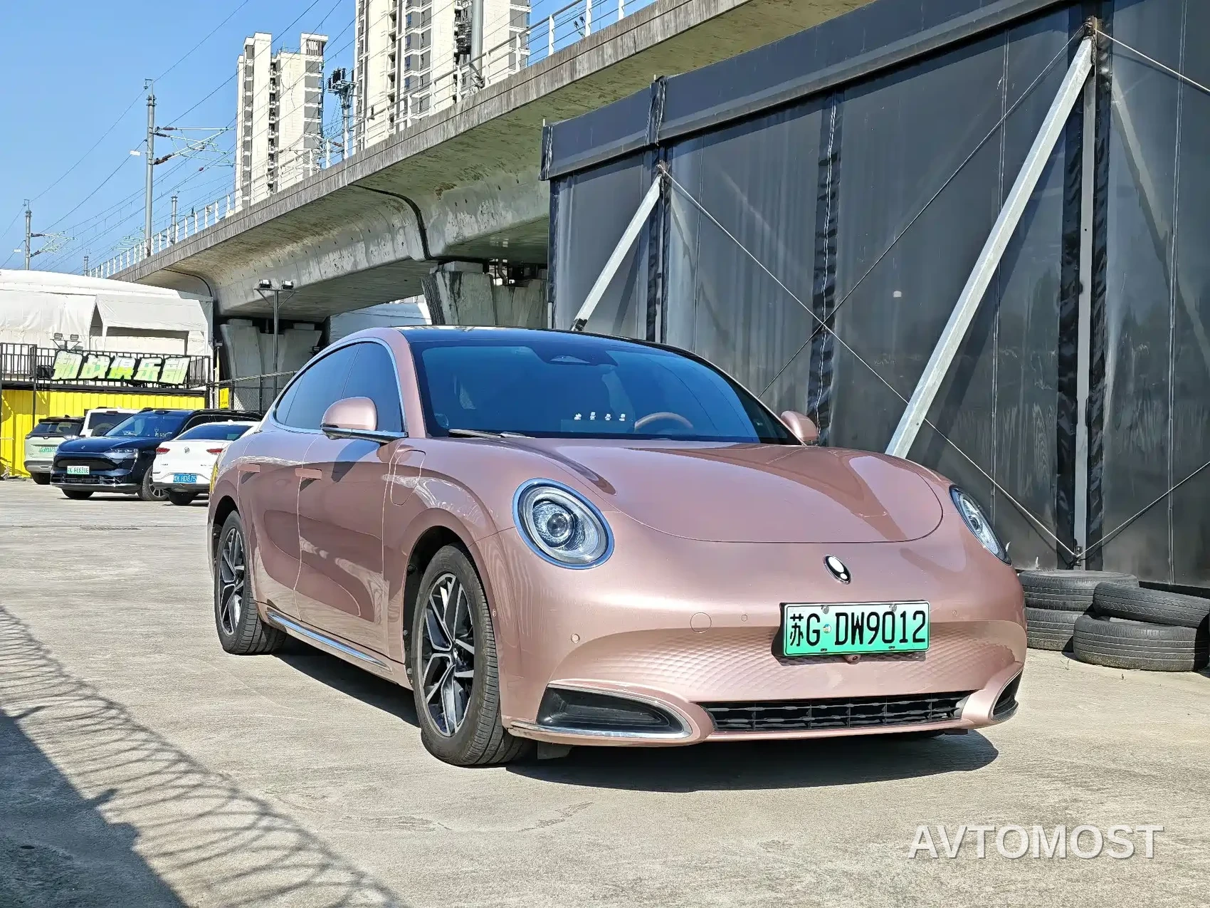 Ora Lightning Cat 2022 555km Premium Edition — фото 3