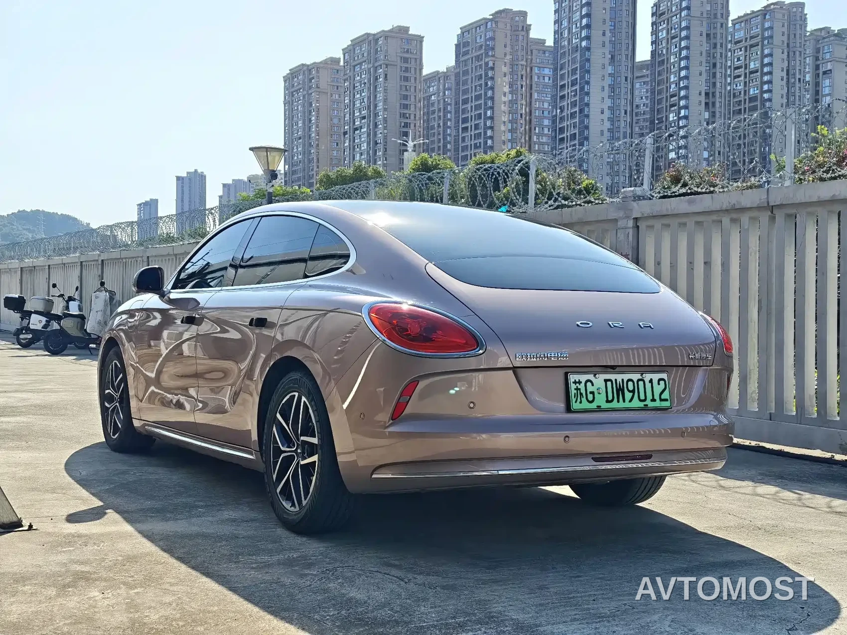 Ora Lightning Cat 2022 555km Premium Edition — фото 4