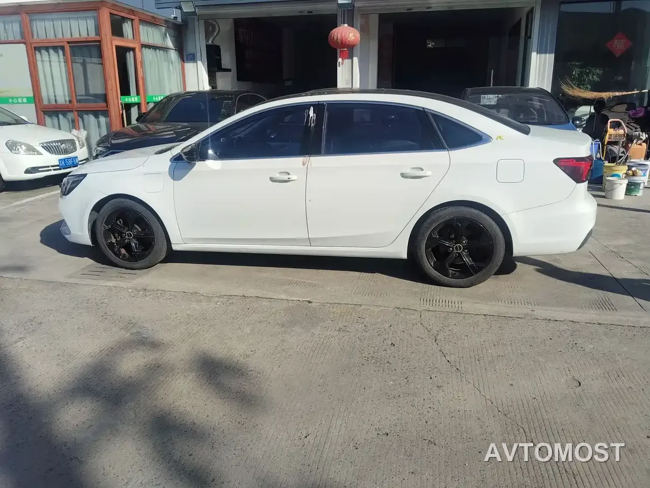 Roewe i6 MAX EV 2020 Model 1.5T PHEV Cool Panoramic Sunroof Edition — фото 4