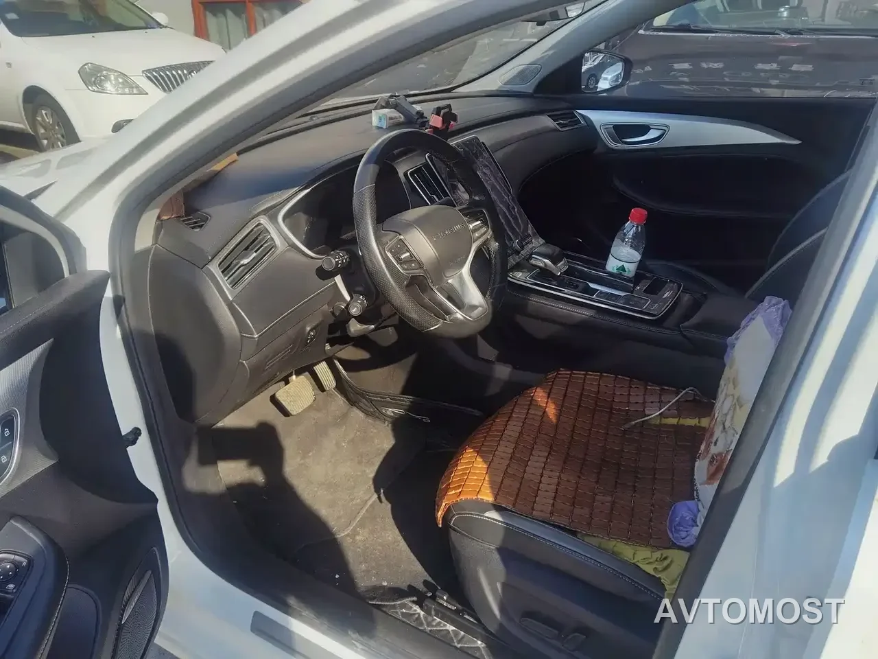 Roewe i6 MAX EV 2020 Model 1.5T PHEV Cool Panoramic Sunroof Edition — фото 7