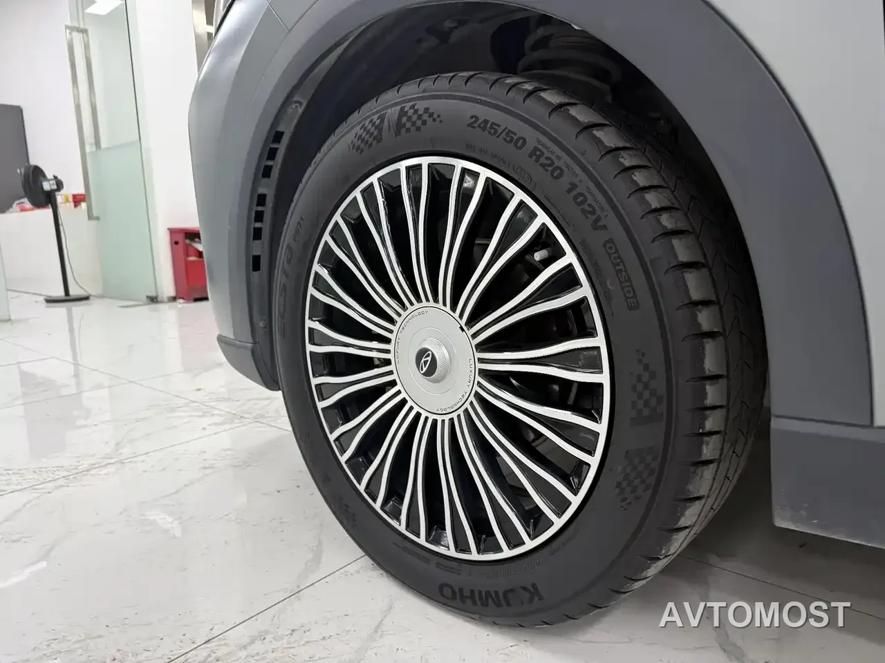 Chery Tiggo 8L 2024 Model 2.0T 2WD Luxury 5-Seater — фото 5