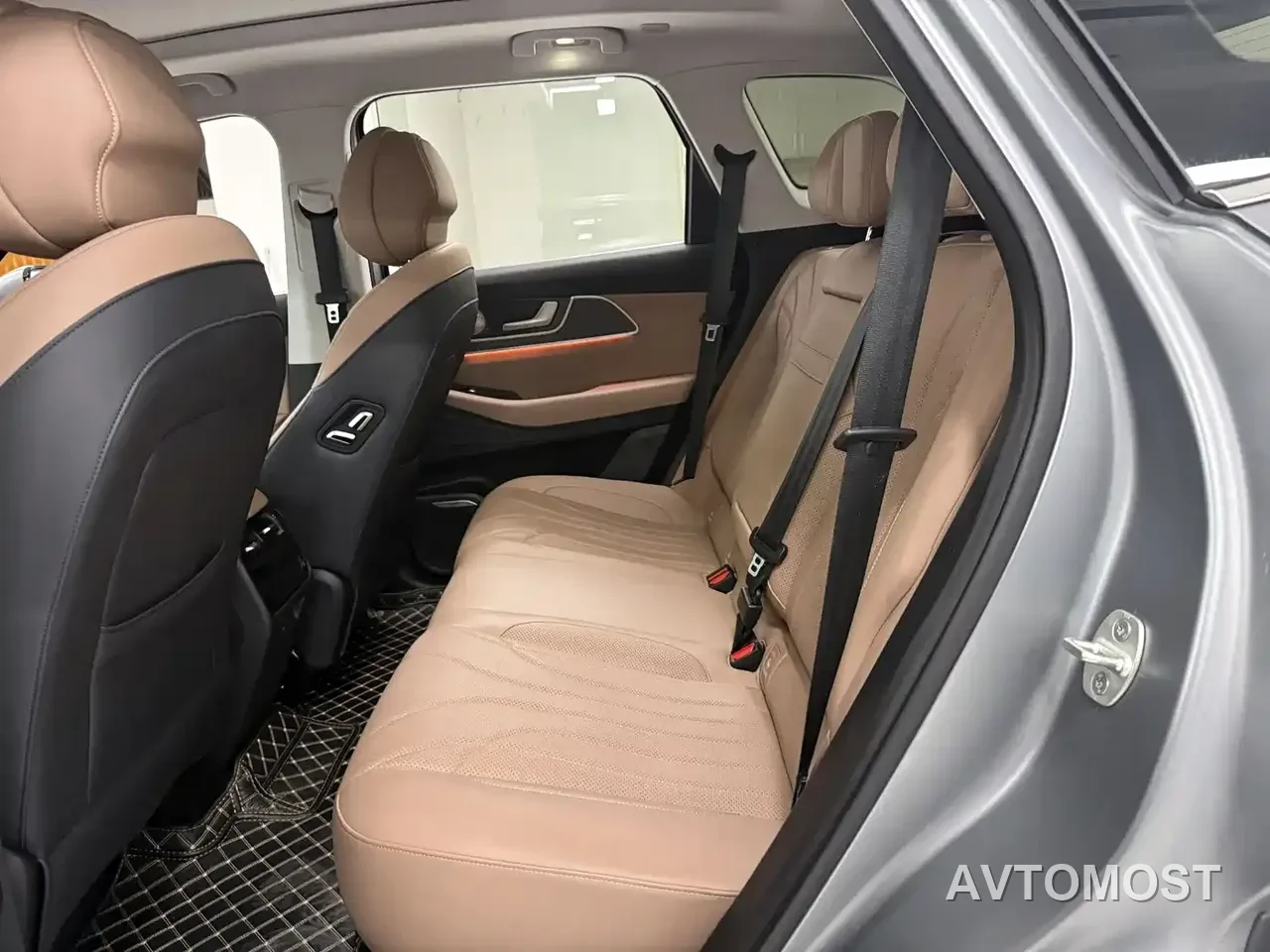 Chery Tiggo 8L 2024 Model 2.0T 2WD Luxury 5-Seater — фото 11