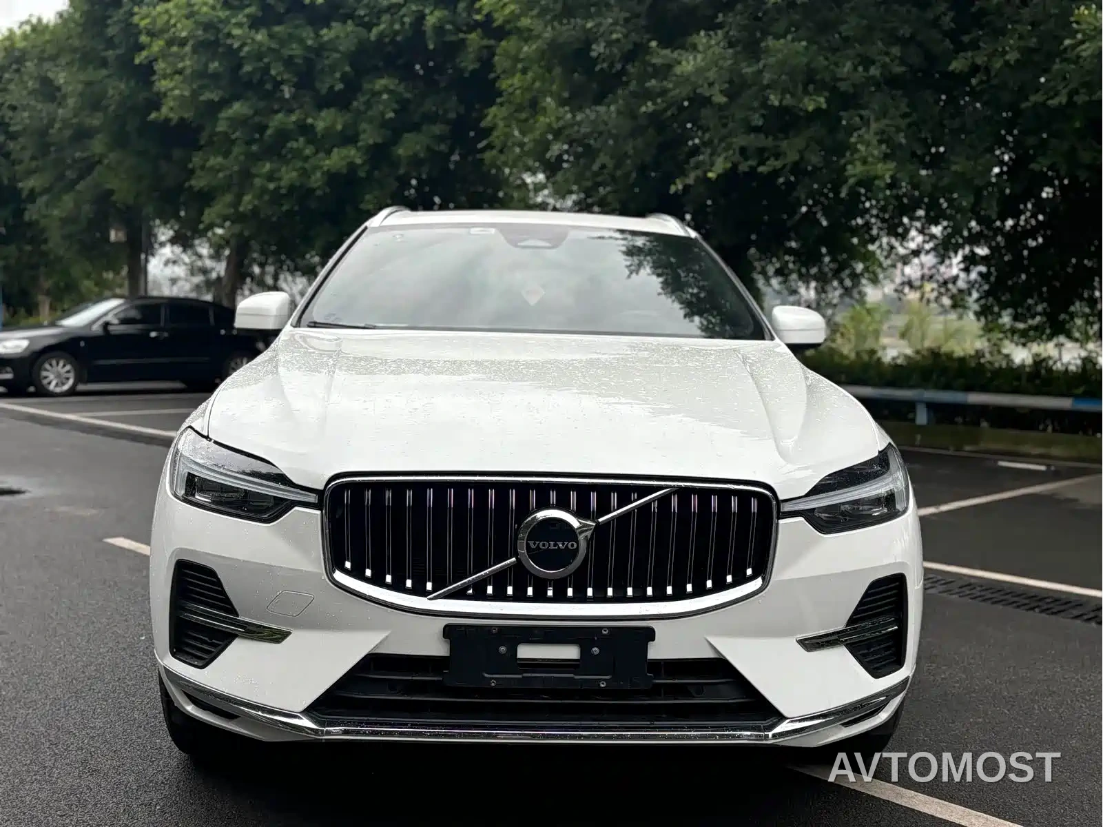 Volvo XC60 2022 B5 AWD R-Design — фото 2