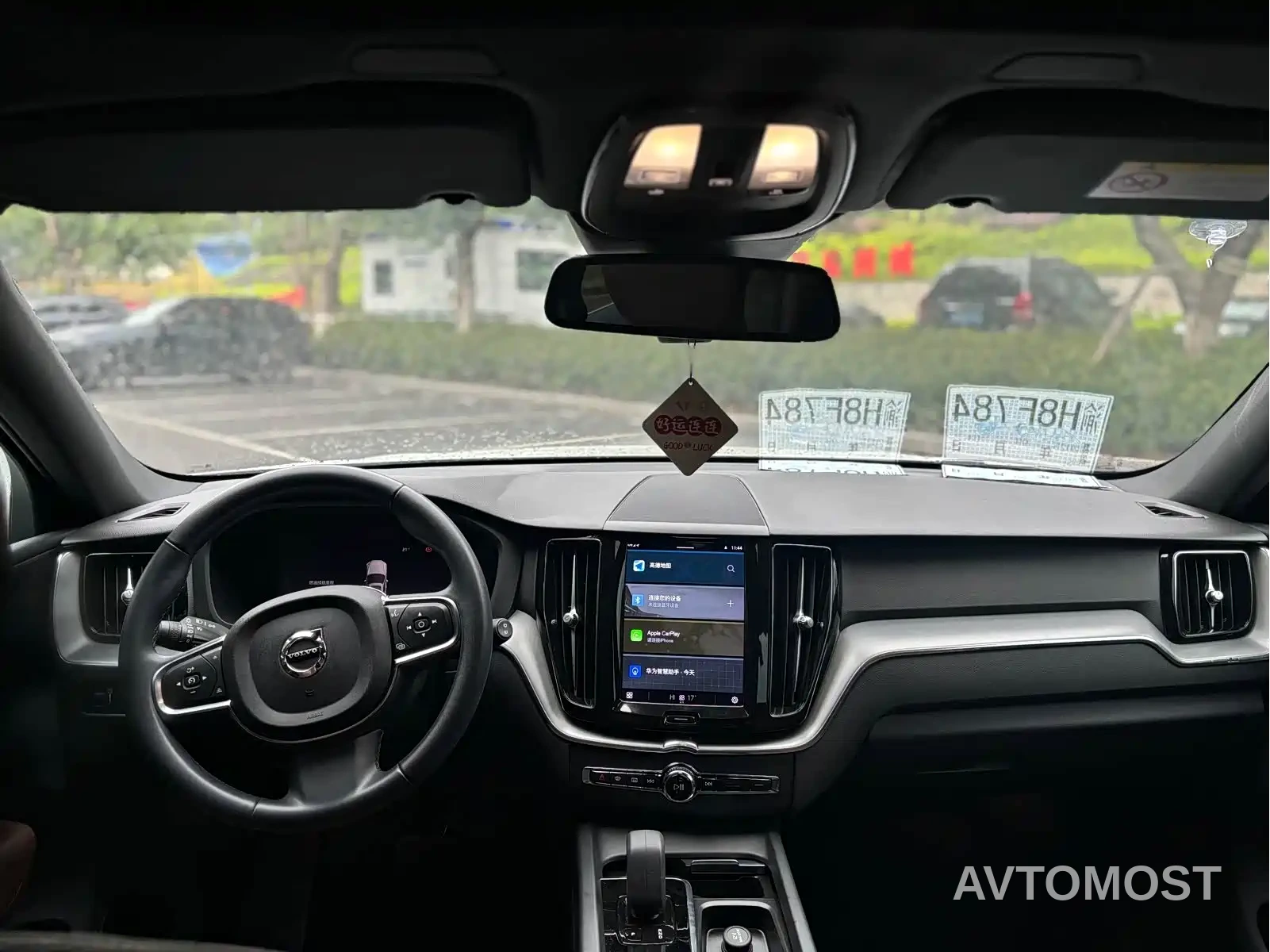 Volvo XC60 2022 B5 AWD R-Design — фото 6