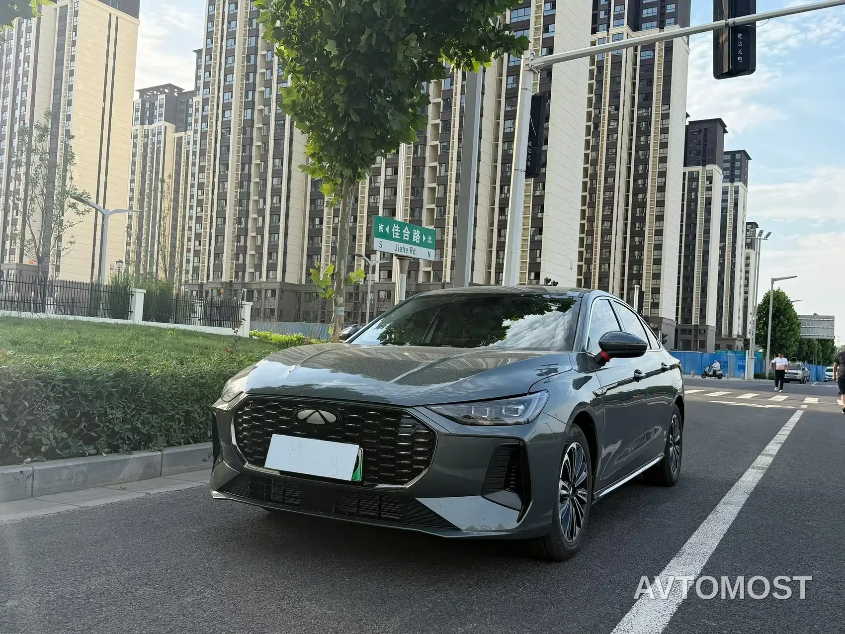 Chery Fengyun A8L 2025 1.5TGDI 145km Standard Type — фото 1