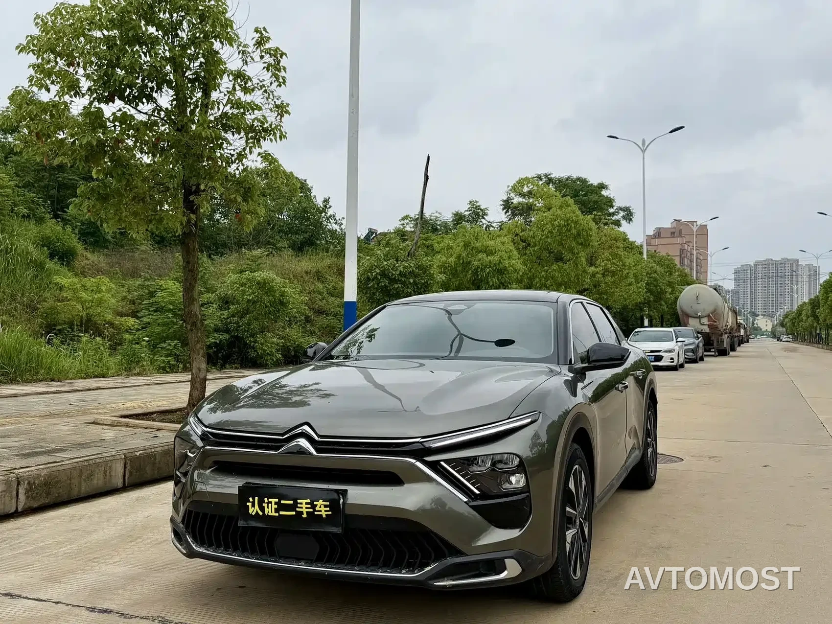 Citroën Versailles C5 X 2022 1.6T Enjoy Extraordinary Tiger Year Opening Edition