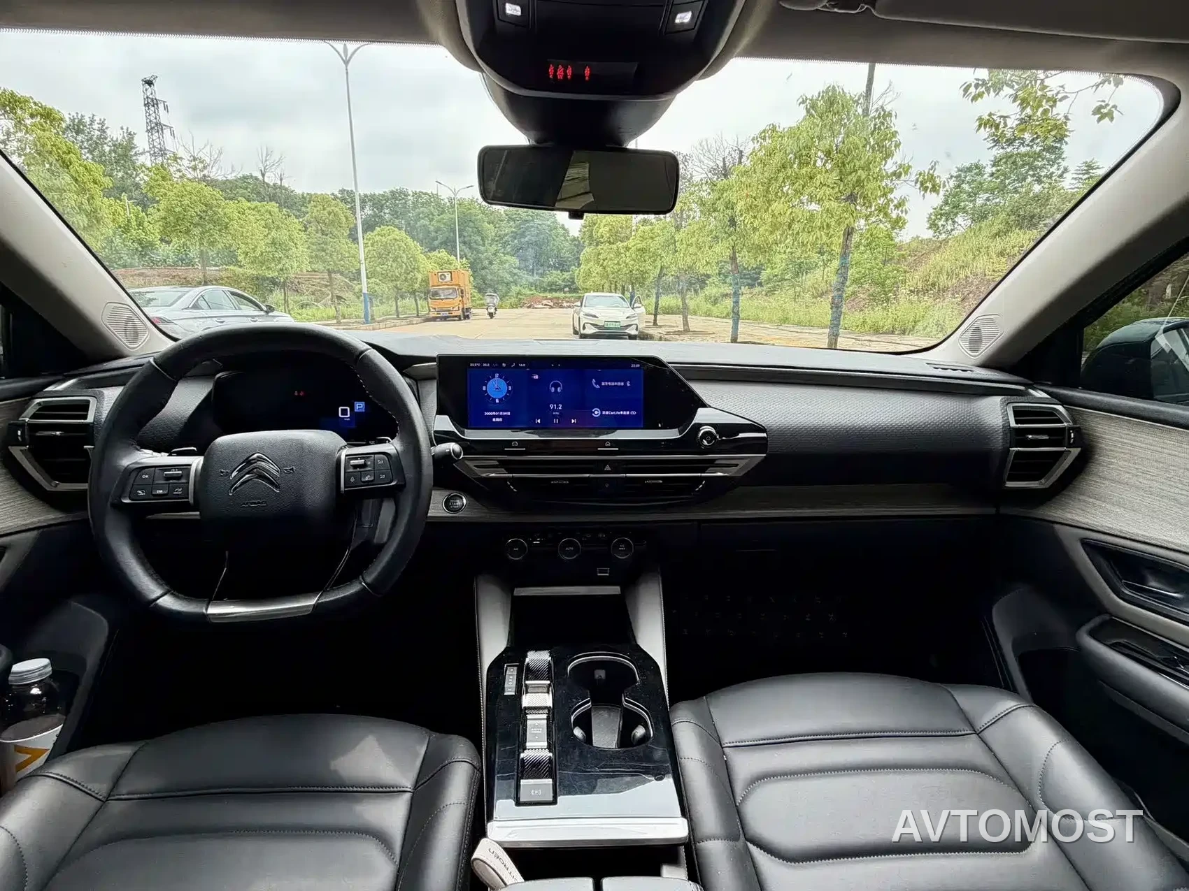 Citroën Versailles C5 X 2022 1.6T Enjoy Extraordinary Tiger Year Opening Edition — фото 17