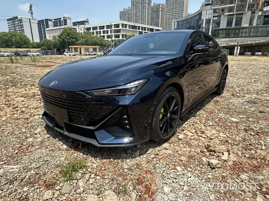 Changan UNI-V 2022 1.5T Premium Model