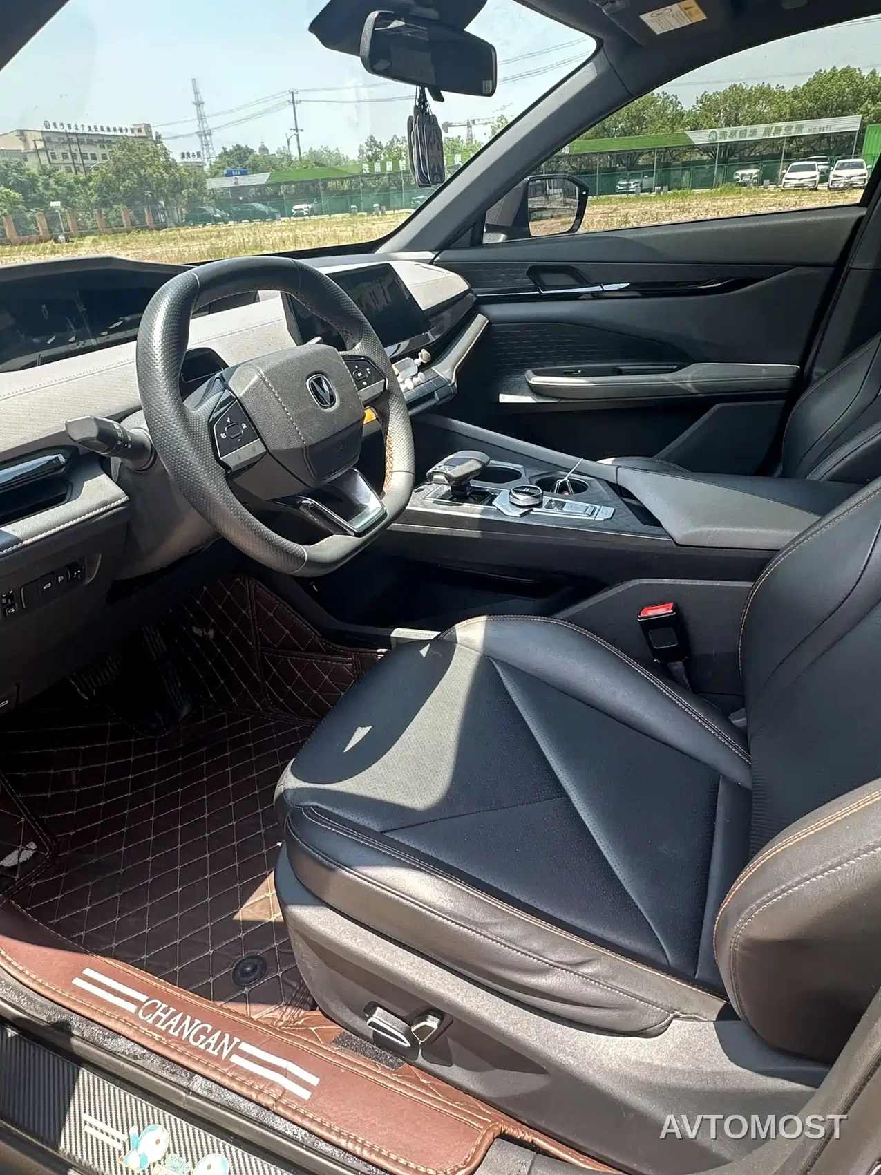 Changan UNI-V 2022 1.5T Premium Model — фото 8